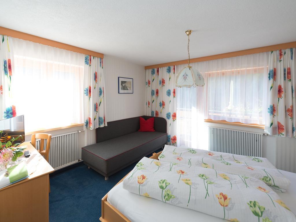 Haus Margrith Alpenblick Appartements Damüls Pokój zdjęcie
